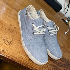 Tom’s slip ons